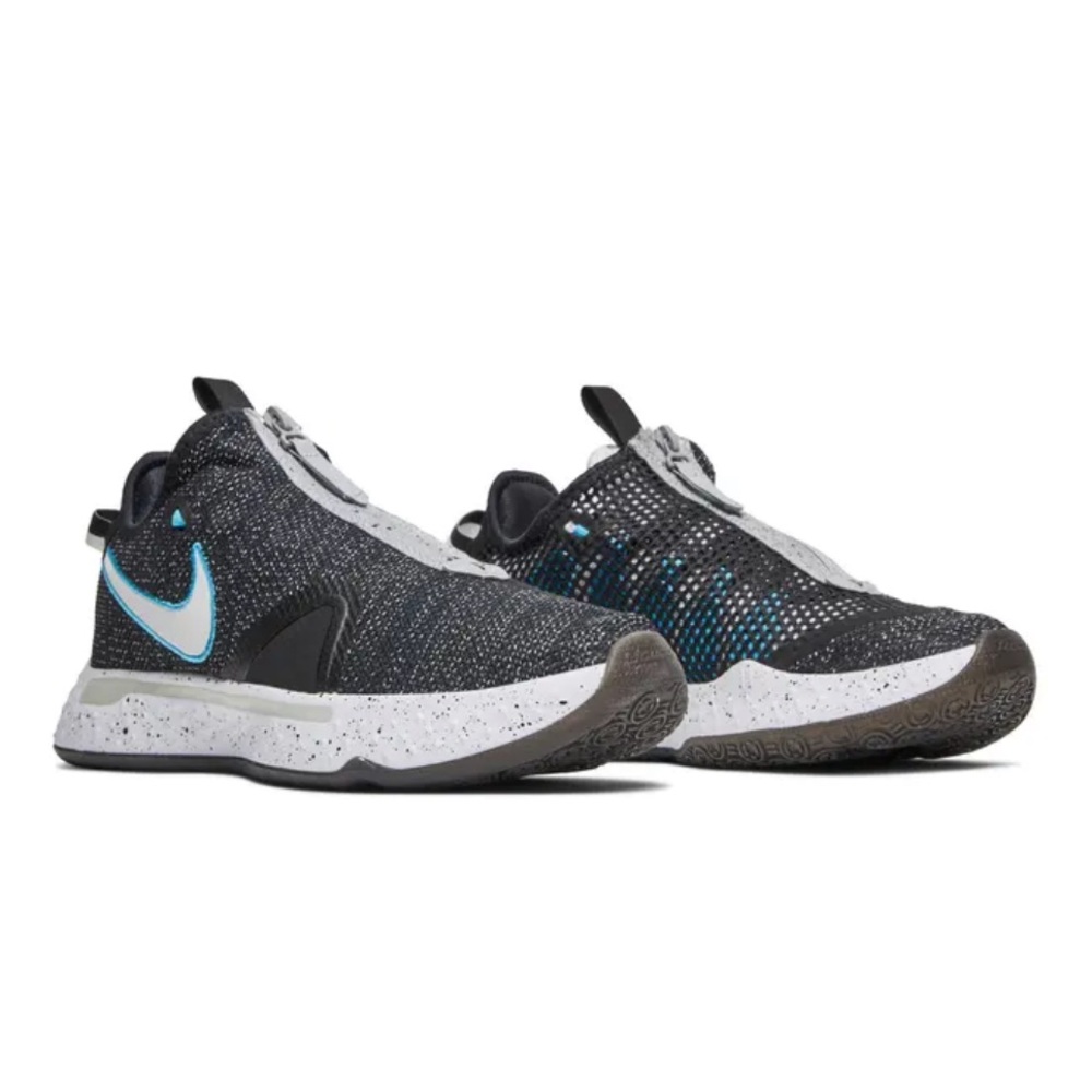 Men’s basketball shoes
